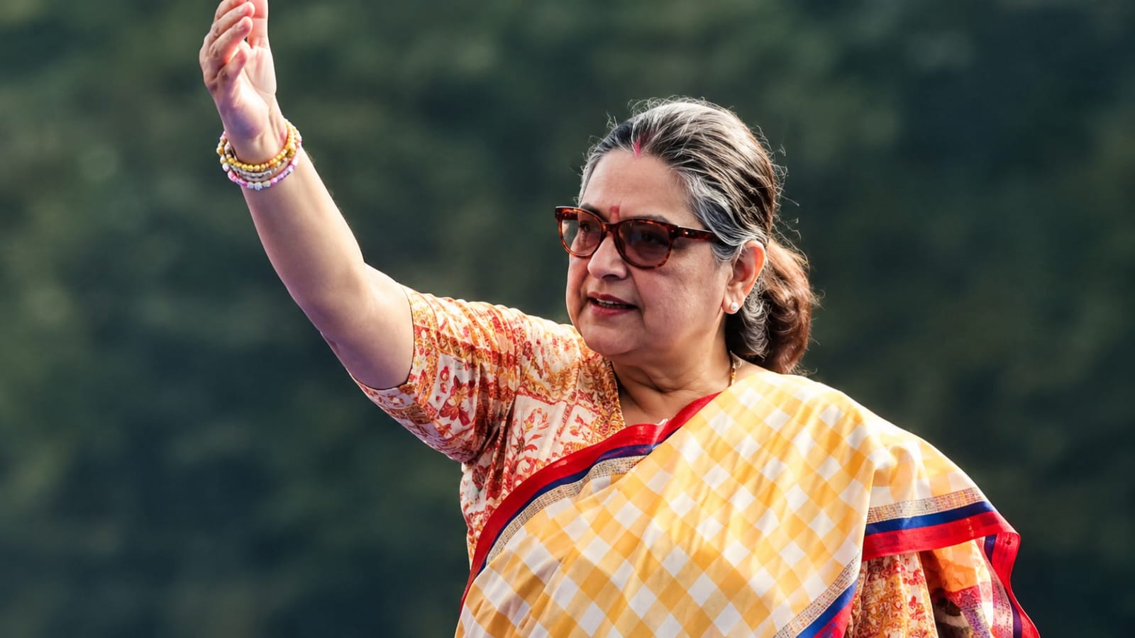 टीएमसी सांसद काकोली घोष दस्तीदार का सभी सांगठनिक पदों से इस्तीफा, ममता बनर्जी को झटका