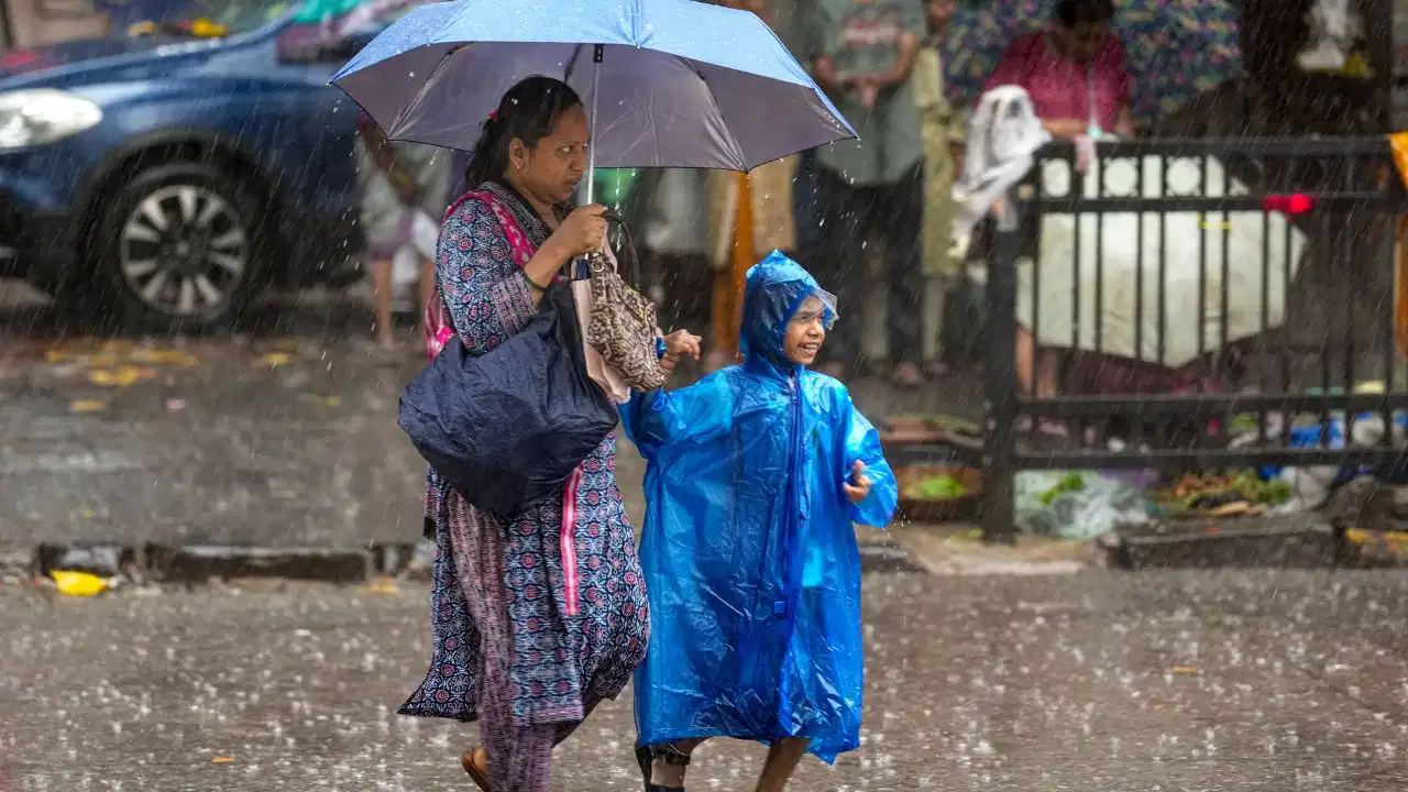 Monsoon gathers momentum; IMD issues weather updates for several states; alerts issued for heavy rain and lightning from Delhi to Maharashtra.