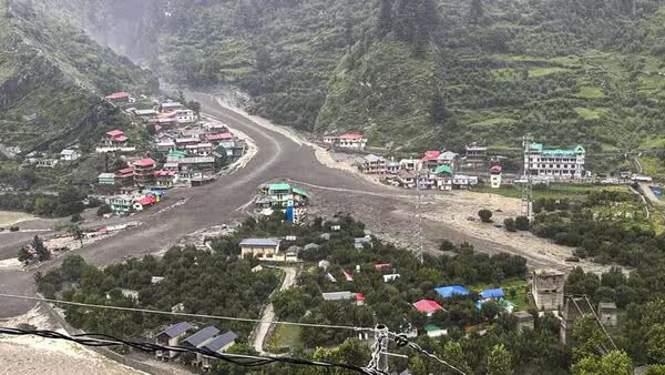 Uttarakhand Weather: Adverse weather to persist; heavy rain alert issued; situation regarding schools in Dehradun being monitored.