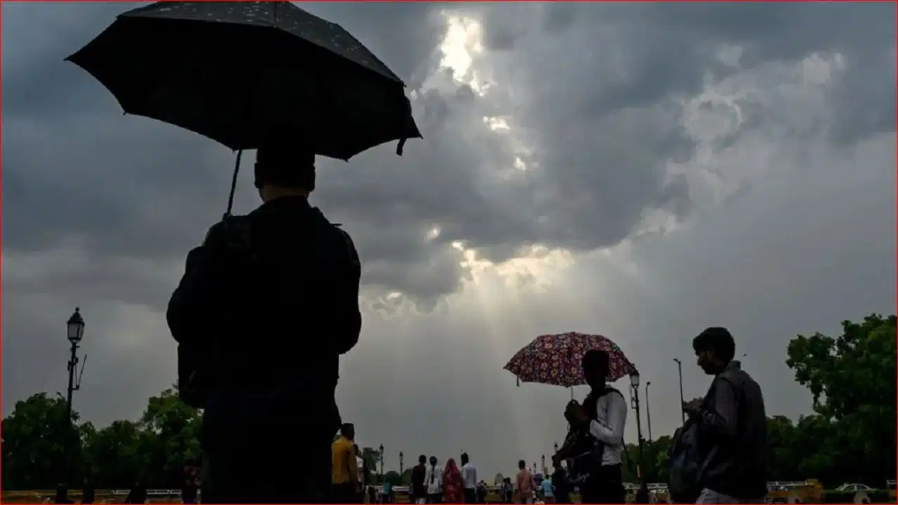 India Weather Update showing rain and thunderstorm alerts across Delhi, Uttar Pradesh, Bihar, Uttarakhand and other states