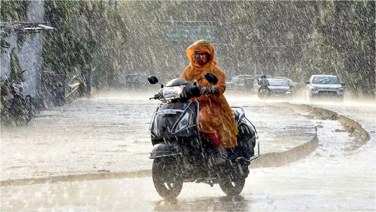 Uttarakhand Weather Alert for October 14–16, 2026, with rain in 12 districts, possible snowfall in high-altitude areas and a yellow alert.