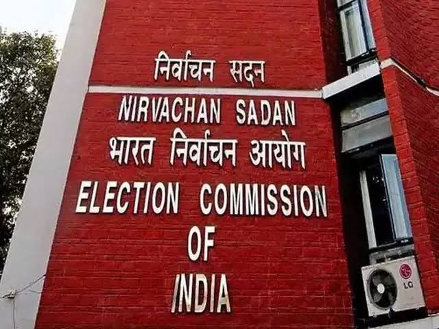 Uttarakhand Officer Transfers: Officials who have remained in the same district for three years will be transferred; the Election Commission has sent a directive—preparations for the 2027 Assembly elections intensify.