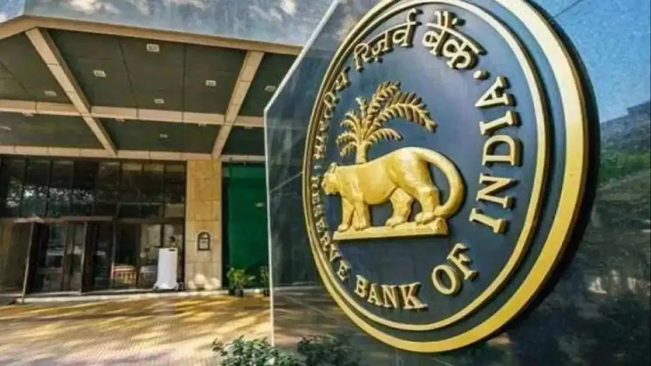 RBI Repo Rate Hike and possible 5.50% interest rate increase affecting bank loans and EMIs